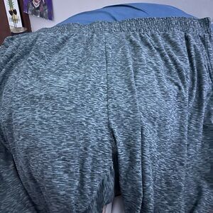 Essentials Gray Women's Capris